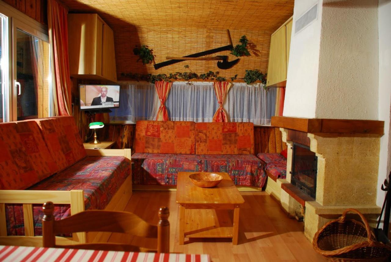Chalets Des Trois Hetres Plombières-les-Bains Exterior photo